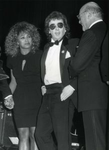 Tina Turner, Phil Spector, Ahmet 1989 NY.jpg